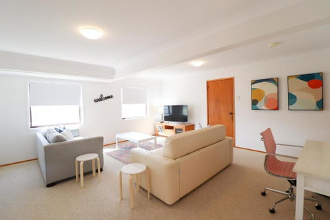 Waves At Caves - Accommodation Rockhampton 4