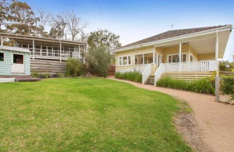 BEACHSIDE GETAWAY DROMANA - Accommodation Rockhampton 6