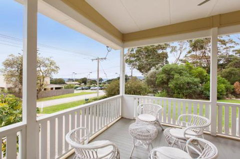 BEACHSIDE GETAWAY DROMANA - Accommodation Rockhampton 1