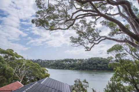 Scenic Illawong Riverside Getaway 1bed1bath Unit - Accommodation Rockhampton 2