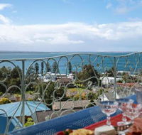 Baylife Villa 4a Warruga St. Large home with WIFI Netflix Aircon Linen  Spectacular Views - Accommodation Rockhampton