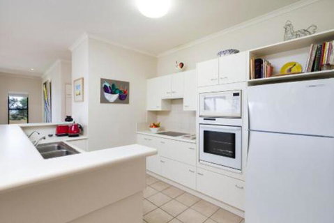 6 Avenal - Accommodation Rockhampton 4