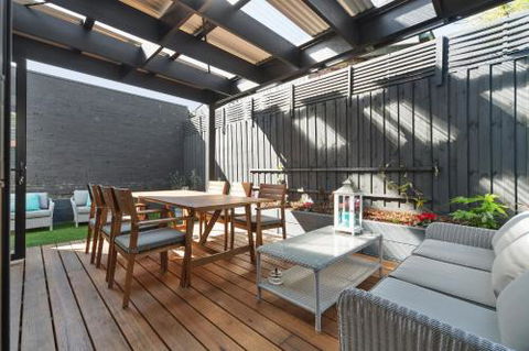 Portrush Luxury B & B - Accommodation Rockhampton 3