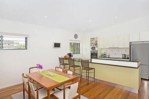Papaya House - Accommodation Rockhampton 3