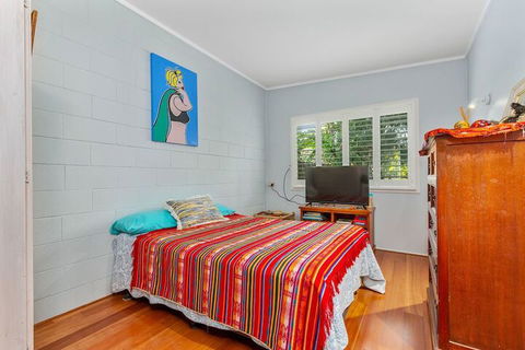 BEACH RETREAT - Accommodation Rockhampton 7