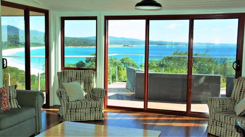 DOLPHIN LOOKOUT COTTAGE Amazing Views Of The Bay Of Fires - Accommodation Rockhampton 3