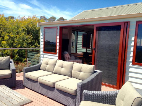 DOLPHIN LOOKOUT COTTAGE Amazing Views Of The Bay Of Fires - Accommodation Rockhampton 4