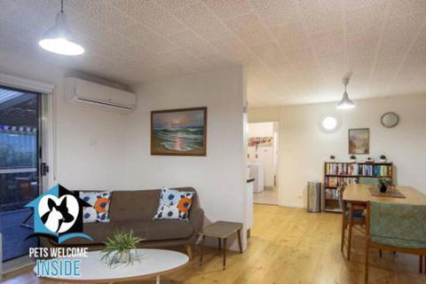 Retro Groovy Pad Pt Elliot - Accommodation Rockhampton 0