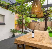 Blackbird at Arlos The heart of Glenelg Wifi - Accommodation Rockhampton