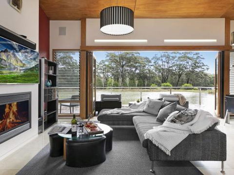 Casa Sul Lago Quite Simply A Very Special Place - Accommodation Rockhampton 5