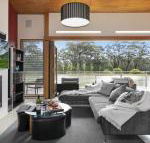 Casa sul lago quite simply a very special place - Accommodation Rockhampton