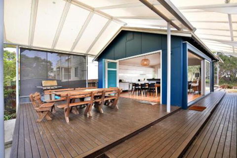 Ayana Beach House Pet Friendly Opposite Beach - Accommodation Rockhampton 3