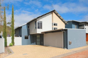 Peppy Tree House - Accommodation Rockhampton 0