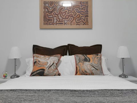 Hawthorn Elegant Lifestyle 1 Bedroom Apartment - Accommodation Rockhampton 2
