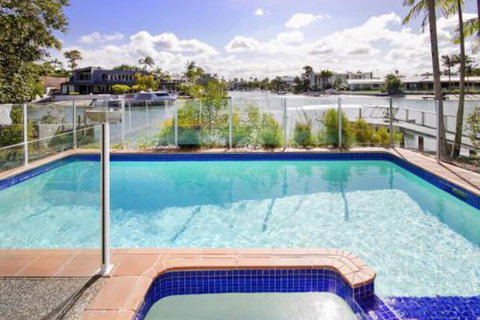 Waterfront On Witta Circle - Accommodation Rockhampton 5