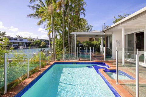 Waterfront On Witta Circle - Accommodation Rockhampton 6