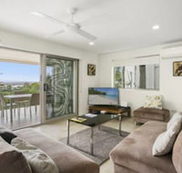 Stunning Apartment With Views of Laguna Bay Unit 2 Taralla 16 Edgar Bennett Ave - Accommodation Rockhampton