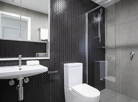 CANBERRA CHIC Hosted By LAbode - Accommodation Rockhampton 2