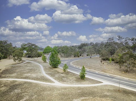 CANBERRA CHIC Hosted By LAbode - Accommodation Rockhampton 1