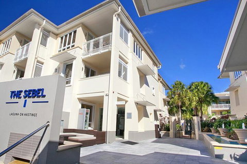 Hastings Street Unit Across Road From Beach Unit 524 32 Hastings Street - Accommodation Rockhampton 1