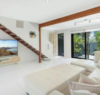 Cool Coastal Chic Noosaville - Accommodation Rockhampton