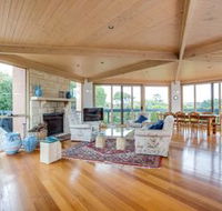 Latham Beach House - Accommodation Rockhampton