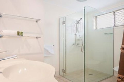 La Plage - Accommodation Rockhampton 4