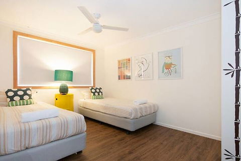 La Plage - Accommodation Rockhampton 6