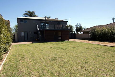 Paradise Waters - Yarrawonga - Accommodation Rockhampton 1