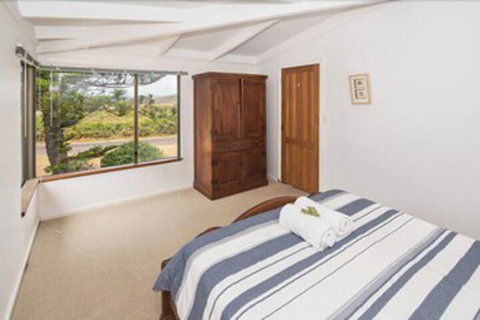 Storm Bay Cottage - Accommodation Rockhampton 6