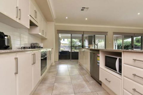 Angophora At The Vintage - Accommodation Rockhampton 2