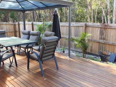 26 Satinwood Drive Low Set Modern Sleeps 8 - Accommodation Rockhampton 4