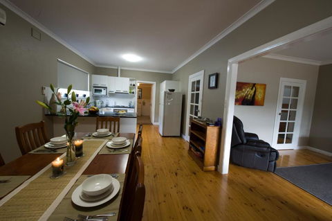 Port Lincoln Holiday Houses - Accommodation Rockhampton 6