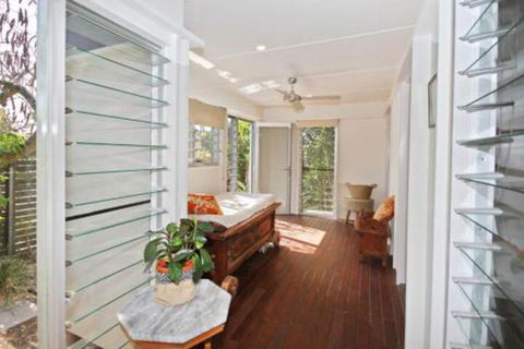 13 Ann Street Coolum Beach Pet Friendly Linen Included - Accommodation Rockhampton 3