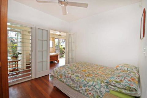 13 Ann Street Coolum Beach Pet Friendly Linen Included - Accommodation Rockhampton 5