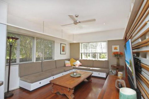 13 Ann Street Coolum Beach Pet Friendly Linen Included - Accommodation Rockhampton 1
