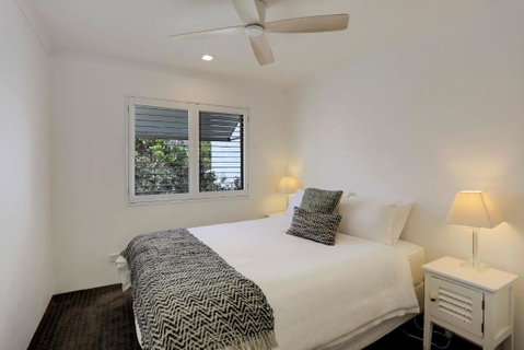 Back To The Moon - Accommodation Rockhampton 1