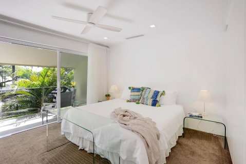 Back To The Moon - Accommodation Rockhampton 2