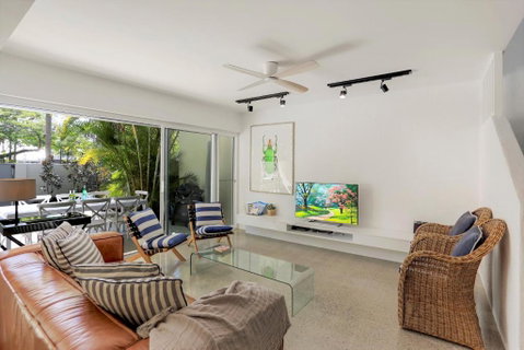 Back To The Moon - Accommodation Rockhampton 6