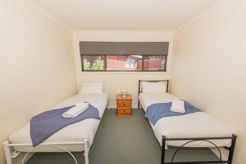 Allure - Accommodation Rockhampton 3