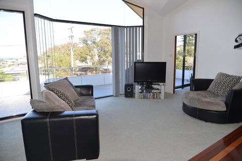 The Boat House - Accommodation Rockhampton 5