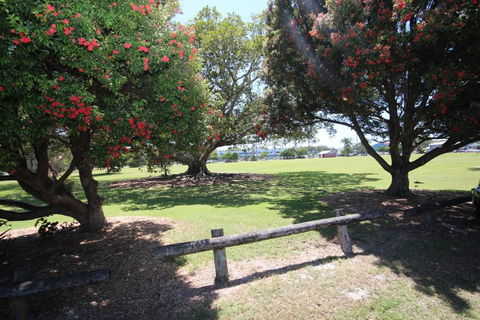 Waters Edge - Accommodation Rockhampton 4
