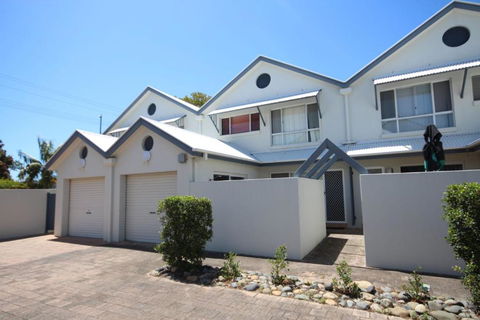 Waters Edge - Accommodation Rockhampton 3