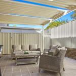 DAVIES STREET MOLLYMOOK 4 / 14 - Accommodation Rockhampton 0