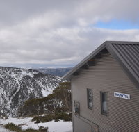 Snowtel 4 - Accommodation Rockhampton