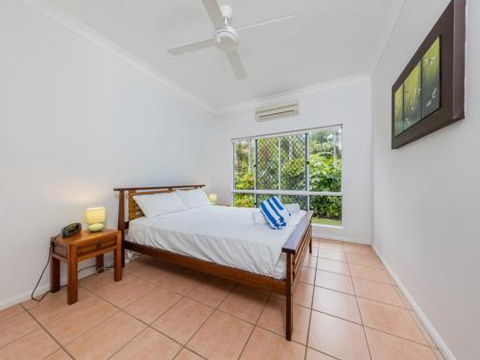 CRISTAL At CLIFTON BEACH - Accommodation Rockhampton 4