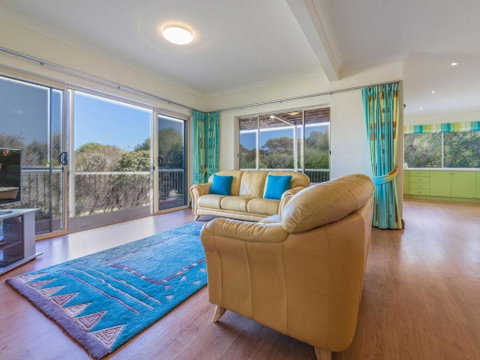Seaclusion 8 View Court Carrickalinga - Accommodation Rockhampton 6
