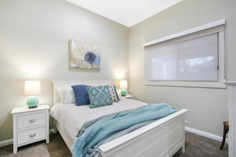 Three Sisters - Accommodation Rockhampton 6