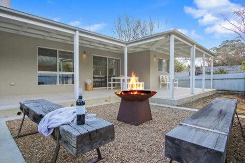 Three Sisters - Accommodation Rockhampton 2