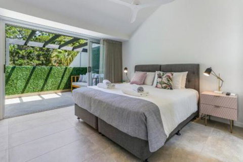 Hidden Treasure Little Cove - Accommodation Rockhampton 2